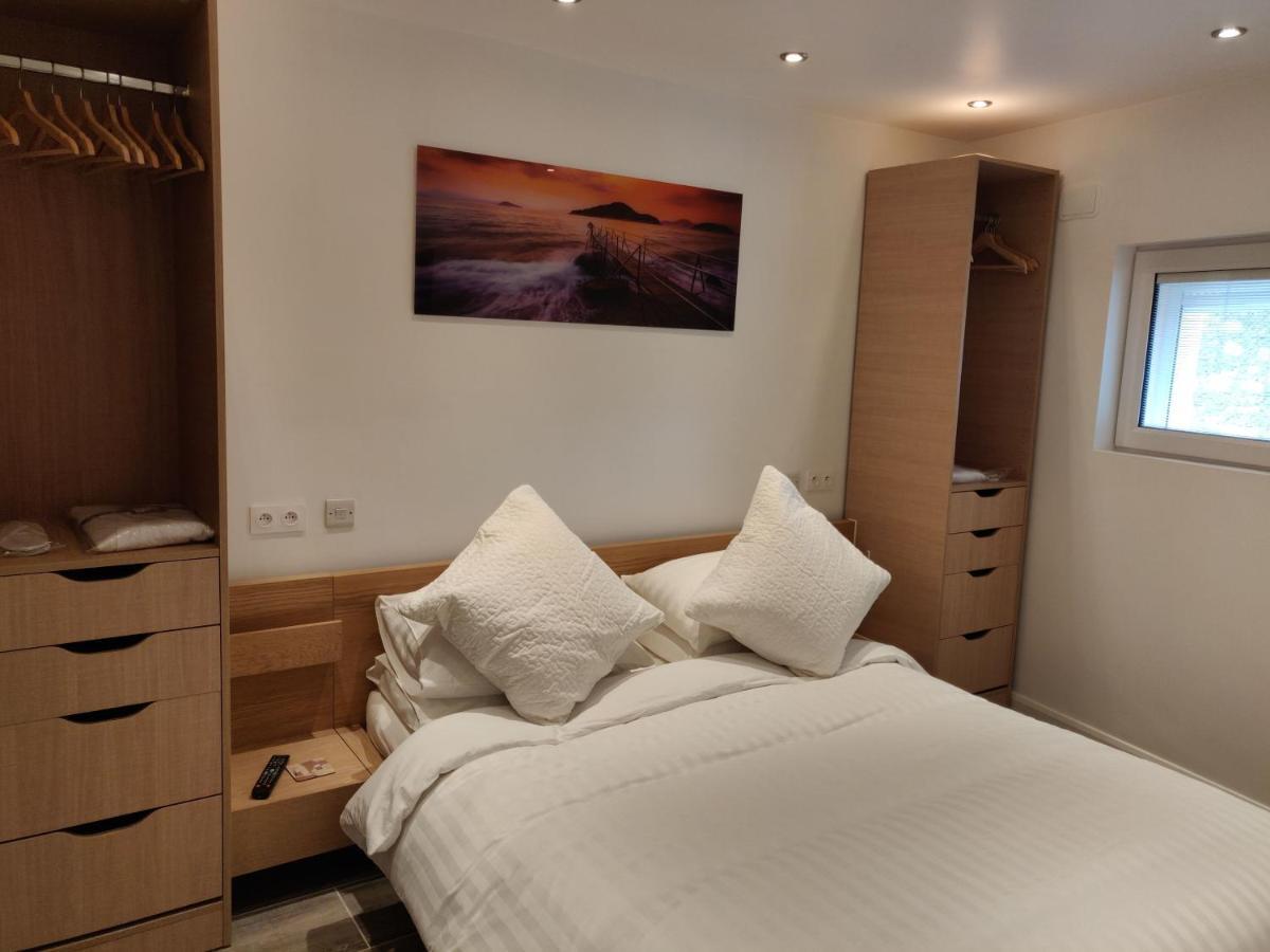Saint-Marcel-sur-Aude Dobbies Adults Only Boutique Apartment מראה חיצוני תמונה